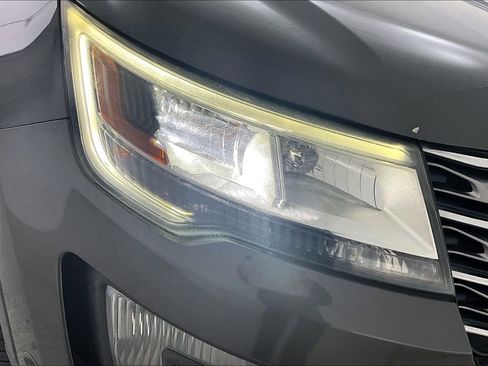 Used 2017 Ford Explorer Limited w/ Equipment Group 301A image 39