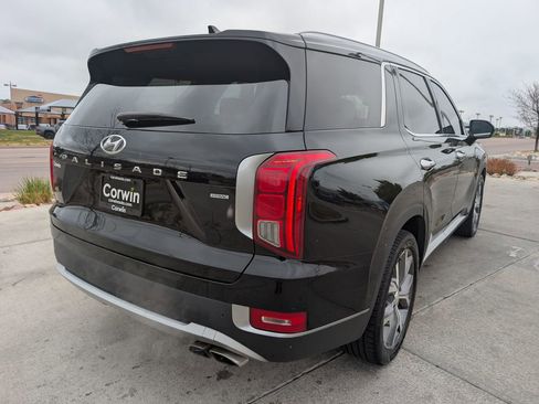 Used 2022 Hyundai Palisade SEL w/ 8P Bench Seat Package AWD/4WD image 9