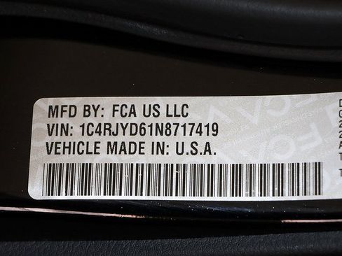 Used 2022 Jeep Grand Cherokee Overland w/ Luxury Tech Group IV image 41