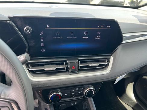 Used 2025 Chevrolet TrailBlazer LT FWD image 20