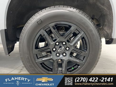 Used 2025 Chevrolet Silverado 1500 RST w/ Convenience Package II image 20