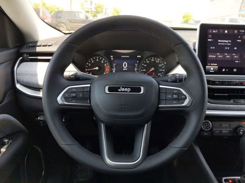 Certified 2022 Jeep Compass Latitude image 20