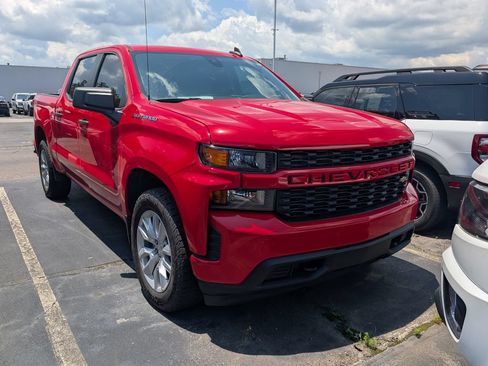 Used 2022 Chevrolet Silverado 1500 Custom w/ Safety Confidence Package AWD/4WD image 5