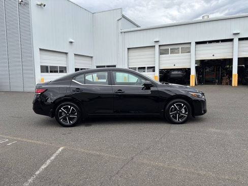 Used 2025 Nissan Sentra SV w/ All-Weather Package FWD image 8