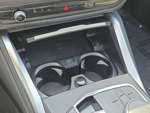 Used 2024 BMW 430i Coupe w/ M Sport Package RWD image 28