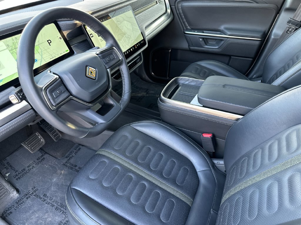 Used 2025 Rivian R1S Adventure Dual AWD/4WD image 9