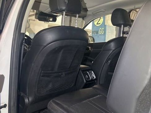 Certified 2023 Kia Sorento S w/ Panoramic Sunroof Package AWD/4WD image 6