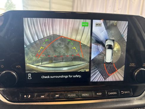 Used 2021 Nissan Rogue Platinum image 29