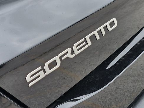 New 2026 Kia Sorento S image 8