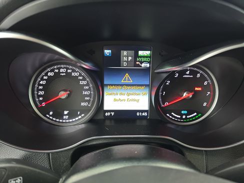 Used 2019 Mercedes-Benz GLC 350e 4MATIC image 19