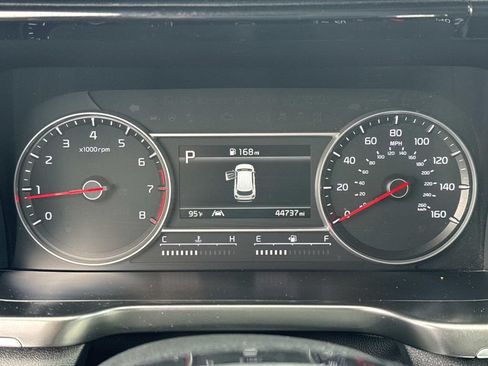 Used 2023 Kia Sorento LX FWD image 28