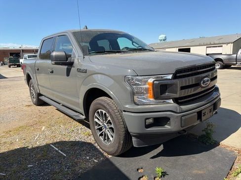 Used 2018 Ford F150 XLT w/ Equipment Group 302A Luxury image 3