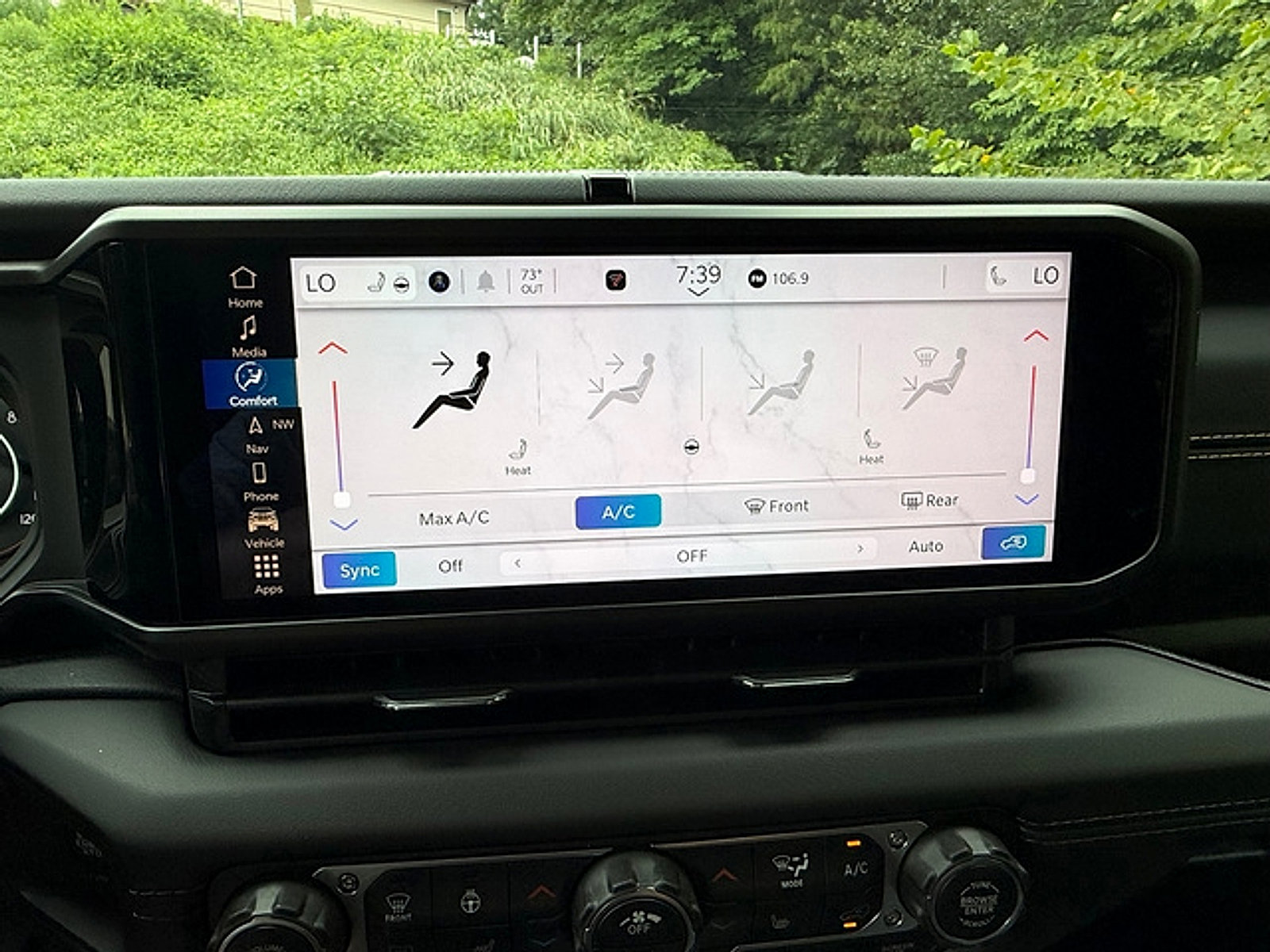 New 2026 Jeep Wrangler Unlimited Sahara AWD/4WD image 23