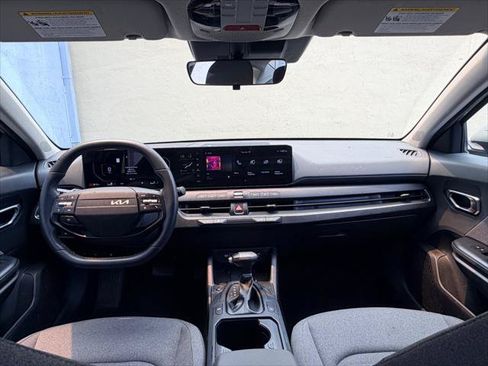 Used 2025 Kia K4 EX FWD image 22