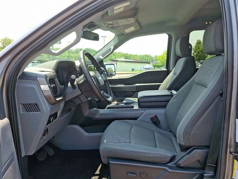 Used 2024 Ford F150 XLT w/ Mobile Office Package image 13