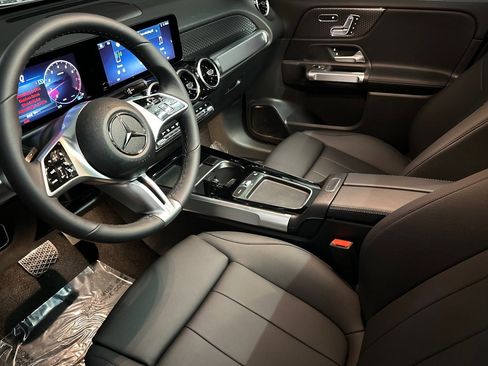 New 2026 Mercedes-Benz GLB 250 250 image 4