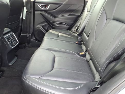 Used 2020 Subaru Forester Limited image 18