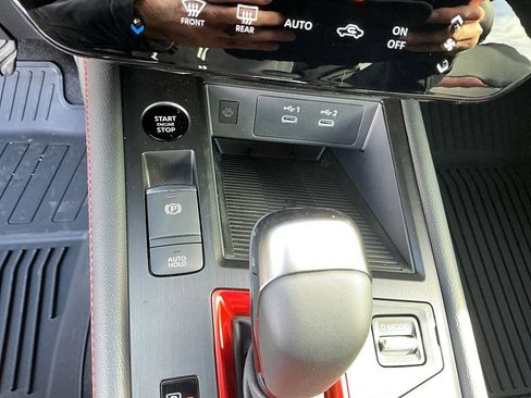 New 2026 Nissan Kicks SR image 19