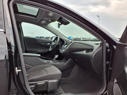 Used 2024 Chevrolet Malibu LT FWD image 24