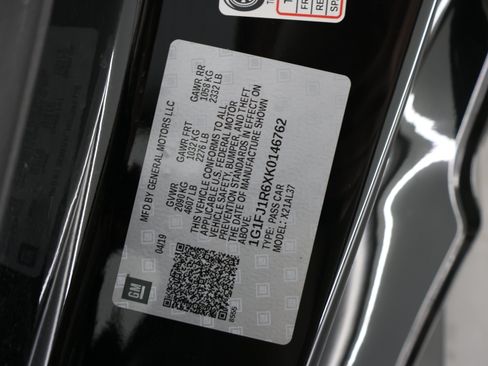 Used 2019 Chevrolet Camaro ZL1 RWD image 64