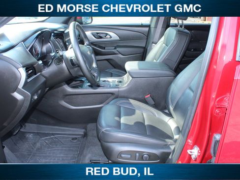Used 2023 Chevrolet Traverse LT w/ LT Premium Package AWD/4WD image 7