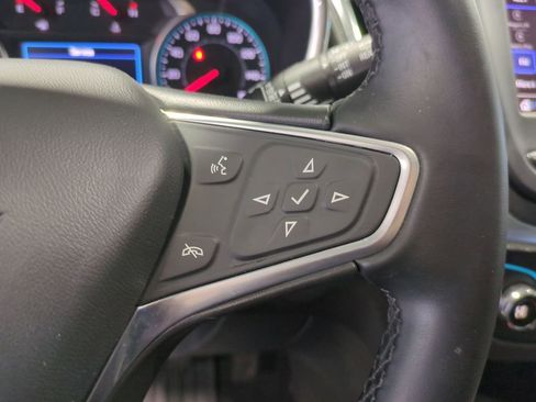 Used 2023 Chevrolet Equinox LT image 30