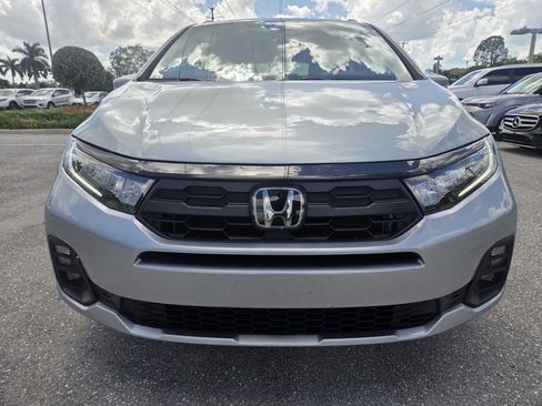 Used 2025 Honda Odyssey EX-L image 2
