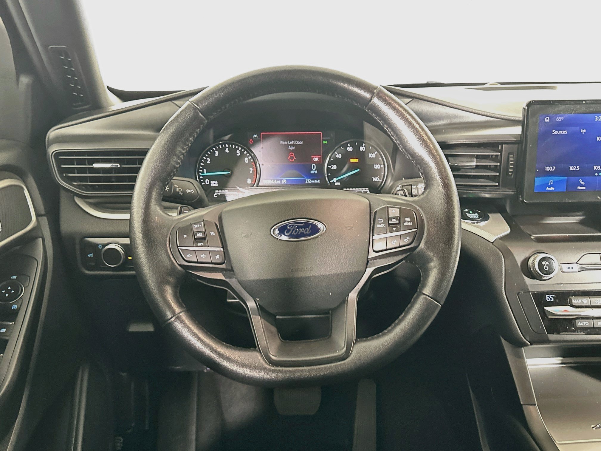 Used 2020 Ford Explorer XLT RWD image 18