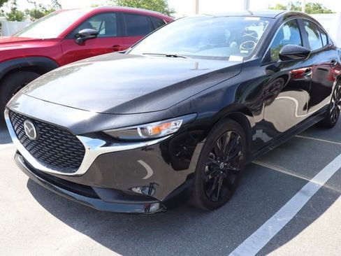 Used 2025 MAZDA MAZDA3 s FWD image 4