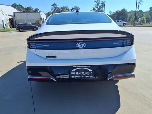 New 2026 Hyundai Sonata SEL image 3