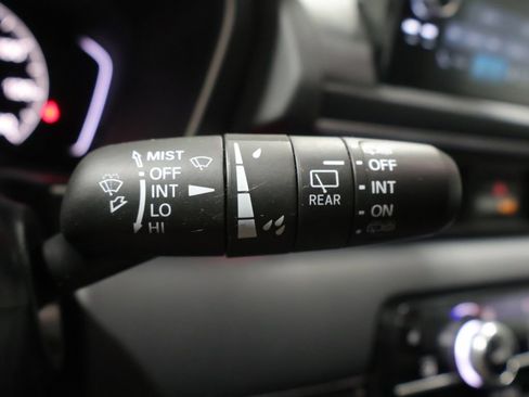Used 2025 Honda Pilot EX-L image 40