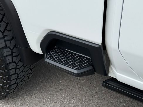 Used 2024 GMC Sierra 3500 AT4 w/ AT4 Premium Plus Package image 14