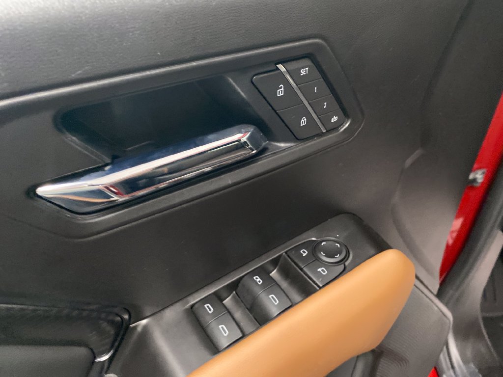 Used 2026 GMC Canyon AT4 w/ AT4 Premium Package AWD/4WD image 13