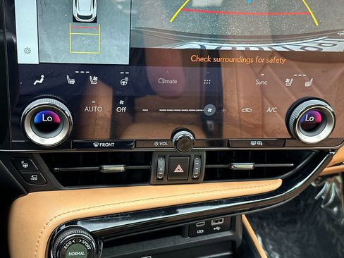 Used 2025 Lexus NX 450h+ AWD w/ Accessory Package (Z1) image 24