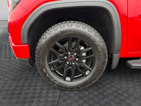New 2026 GMC Sierra 1500 Elevation w/ LPO, Elevation Black Package AWD/4WD image 14