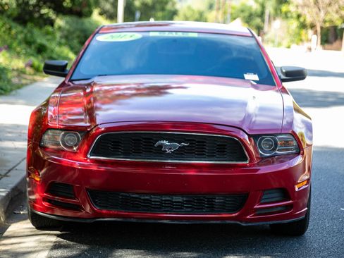 Used 2013 Ford Mustang Coupe RWD image 6