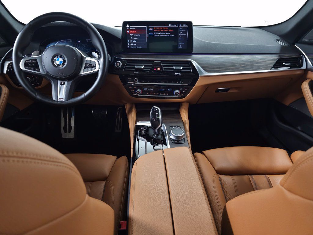 Used 2022 BMW 540i xDrive w/ M Sport Package AWD/4WD image 13