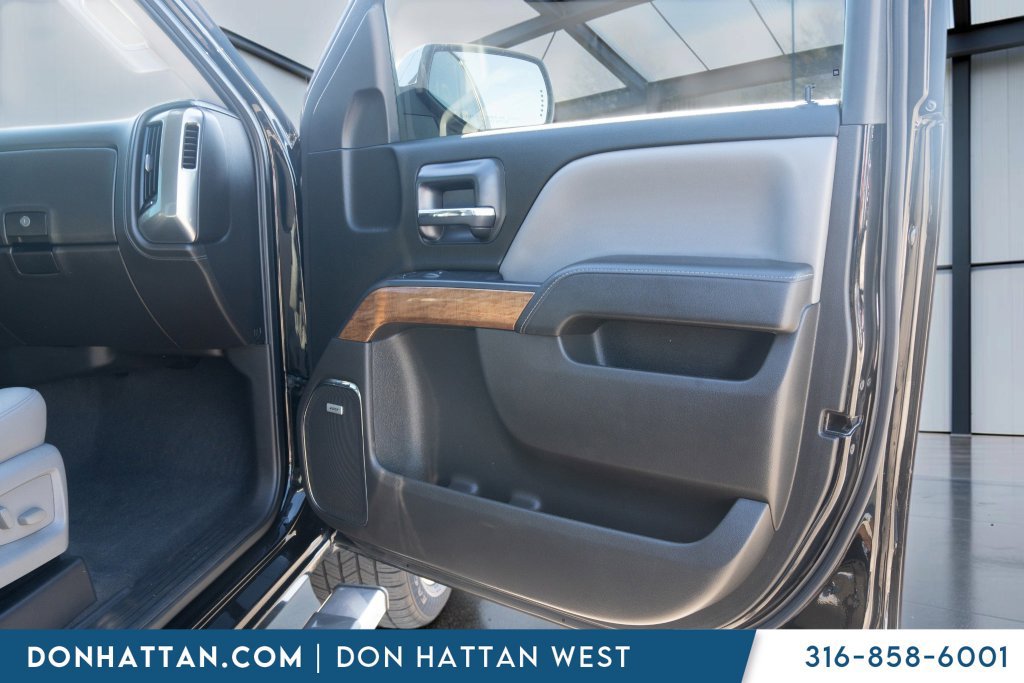 Used 2018 Chevrolet Silverado 1500 LTZ w/ Sport Package AWD/4WD image 22