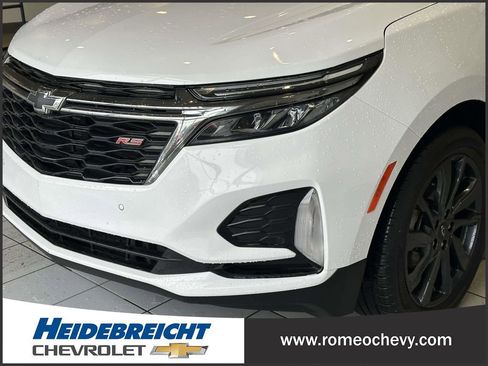 Certified 2023 Chevrolet Equinox RS w/ LPO, Floor Liner Package image 8