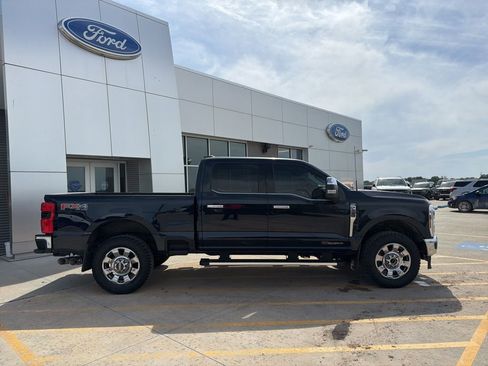 Used 2025 Ford F350 Lariat w/ Chrome Package AWD/4WD image 11