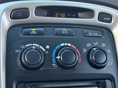 Used 2007 Toyota Highlander w/ 3rd Row image 21