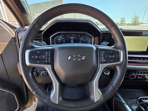 Used 2022 Chevrolet Silverado 1500 LT Trail Boss w/ LT Trail Boss Premium Package AWD/4WD image 15