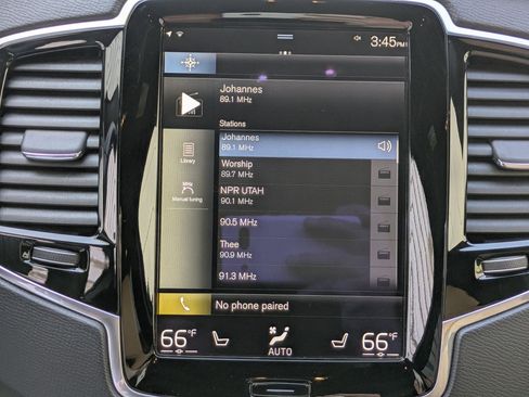 Used 2018 Volvo XC90 T6 Momentum w/ Convenience Package image 21