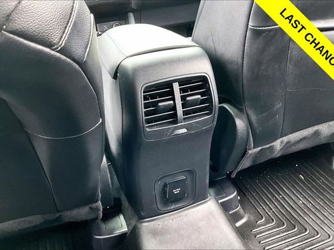 Used 2020 Ford Escape Titanium w/ Titanium Premium Package 2.0 AWD/4WD image 33