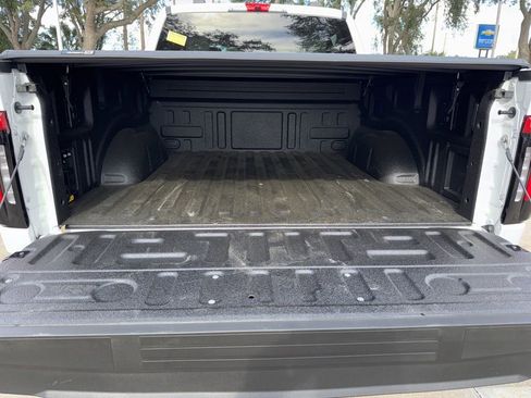 Used 2025 Ford F150 Lightning Flash image 17