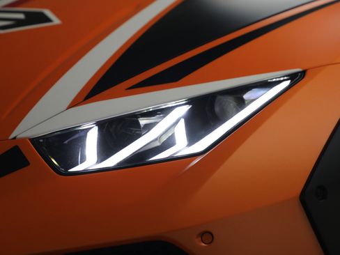 Used 2024 Lamborghini Huracan Sterrato image 30