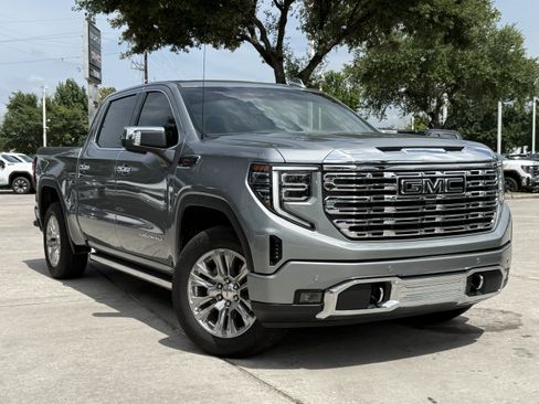 Used 2025 GMC Sierra 1500 Denali w/ Denali Reserve Package AWD/4WD image 2