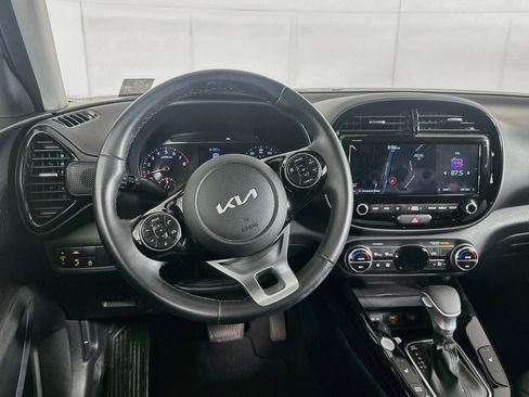Used 2022 Kia Soul EX FWD image 18