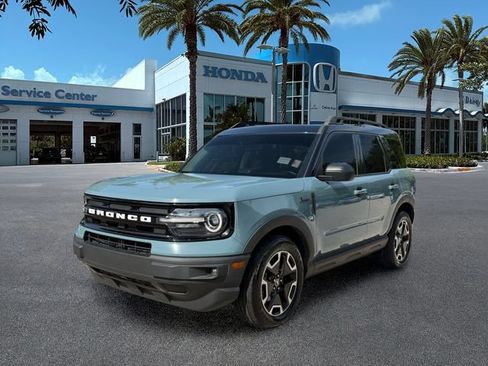 Used 2022 Ford Bronco Sport Outer Banks w/ Tech Package AWD/4WD image 4