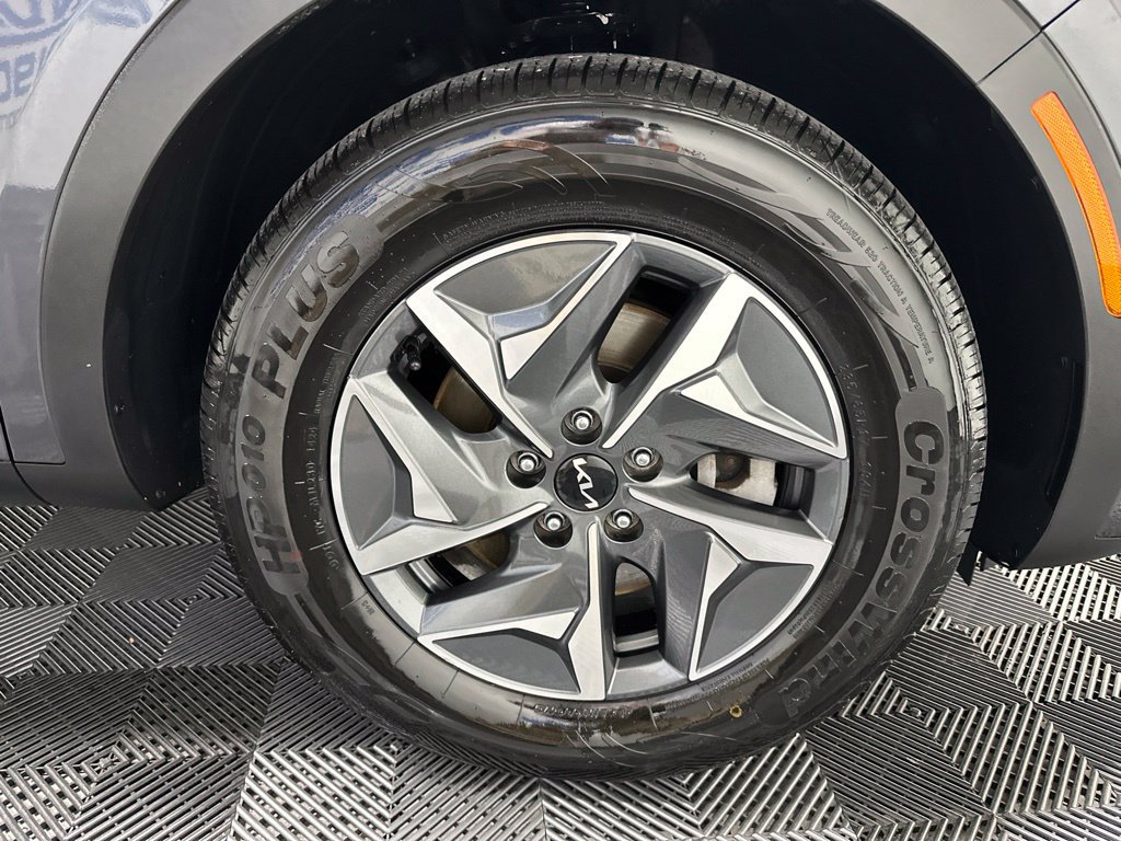 Used 2022 Kia Sorento S AWD/4WD image 21